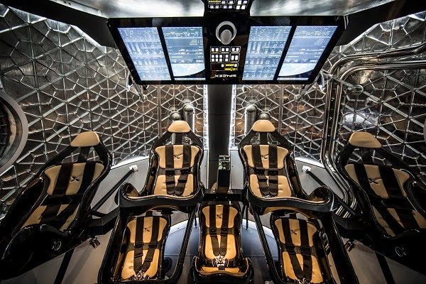 dragon-v2-interior-6607736