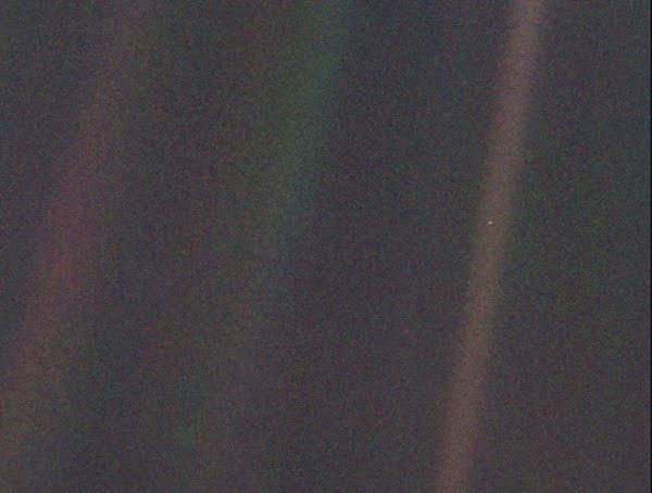 palebluedot-4308920