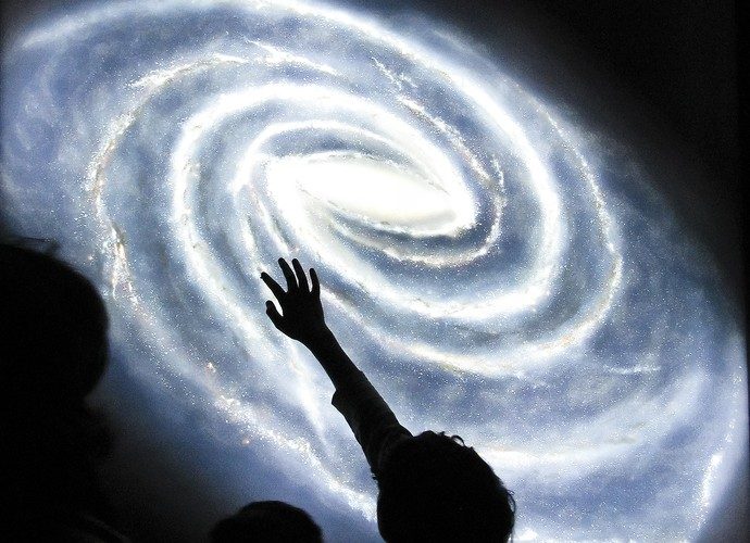 cosmos-3757525
