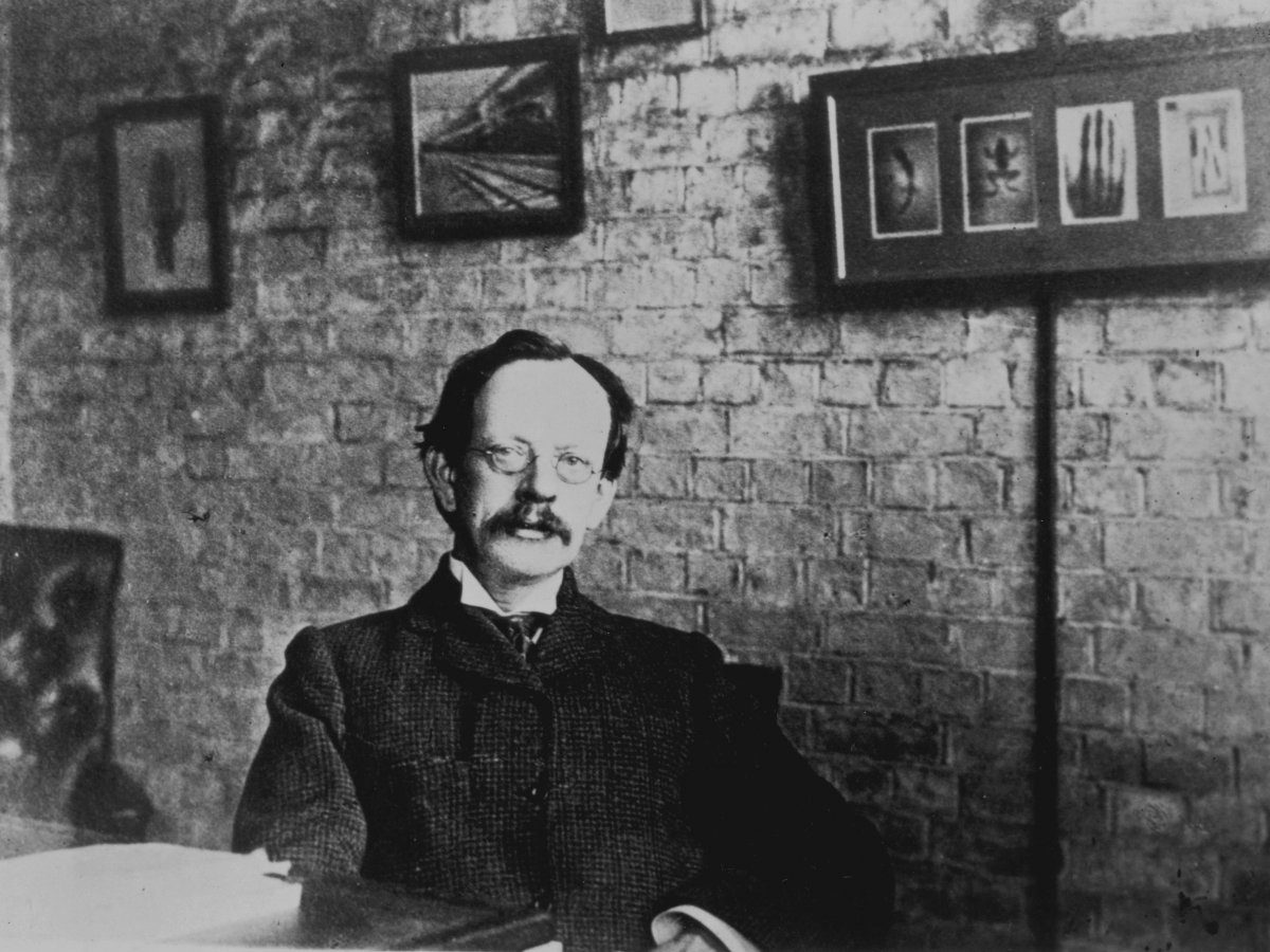 in-1897-j-j-thomson-1856-1940-discovered-the-electron-it-was-the-first-subatomic-particle-ever-discovered-1218408
