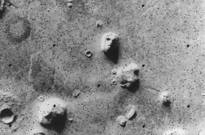 mars-pareidolia-01-670x440-130530-5113233