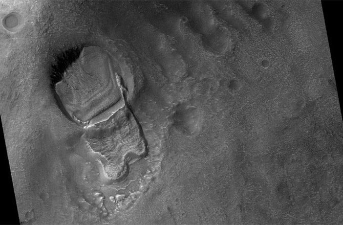 mars-pareidolia-08-670x440-130530-7079614