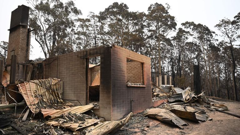 skynews-australia-bushfires_4881243-9506482