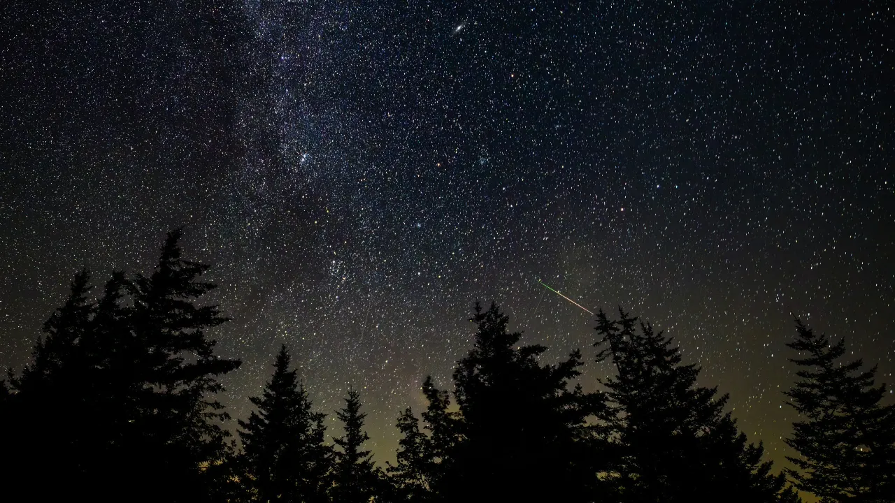 Meteor Lights Up West Virginia Sky During Perseid and Alpha Capricornid Showers