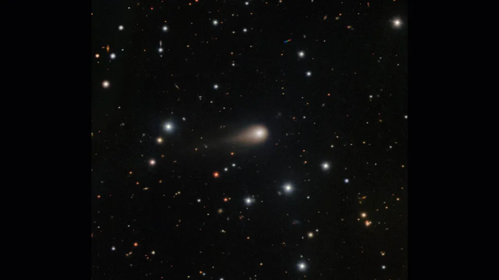 Scientist Clarifies: Interstellar Comet 3I/ATLAS Hasn’t Changed Color Despite Reports