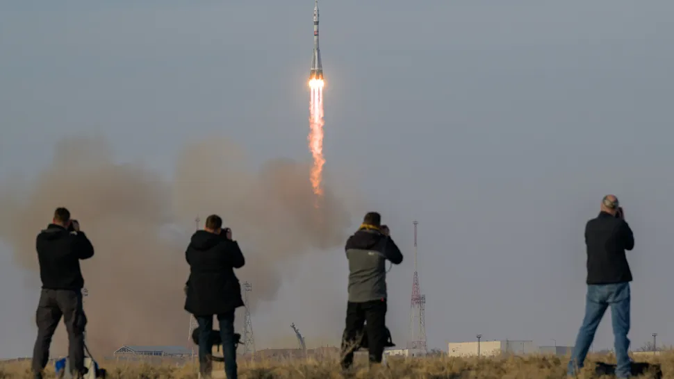 US-Russian Soyuz Crew Launches to ISS on Thanksgiving Day